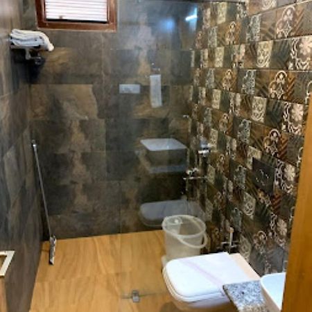 Отель Shimla Greens Шимла Экстерьер фото