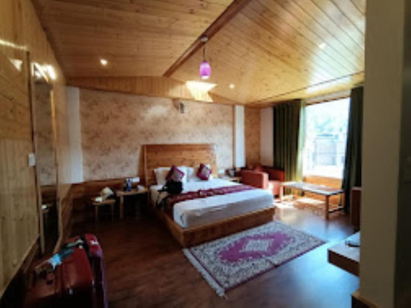 Отель Shimla Greens Шимла Экстерьер фото